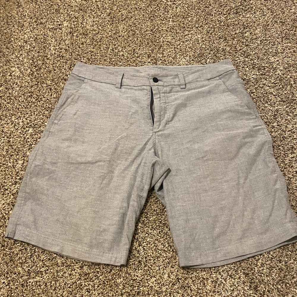 Men's Lightweight Casual Shorts - Light Gray